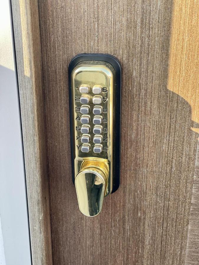 Hotel Modernus Kambarys Barzoje Ant Nemuno Kaunas Exterior foto
